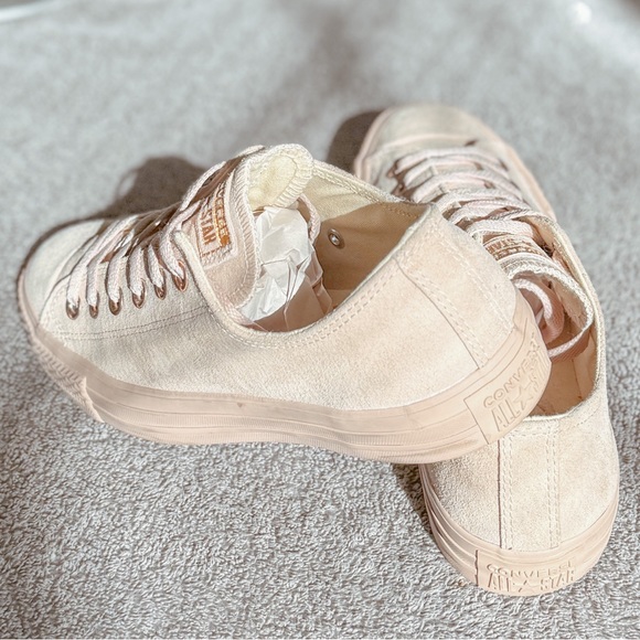 NWOT Converse Chuck Taylor All Star Low Tops in Dusty Pink Monochrome - Picture 5 of 5